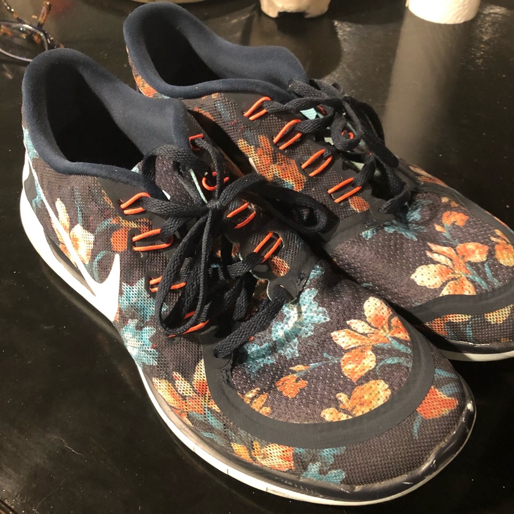 Men’s Nike Free 5.0 floral